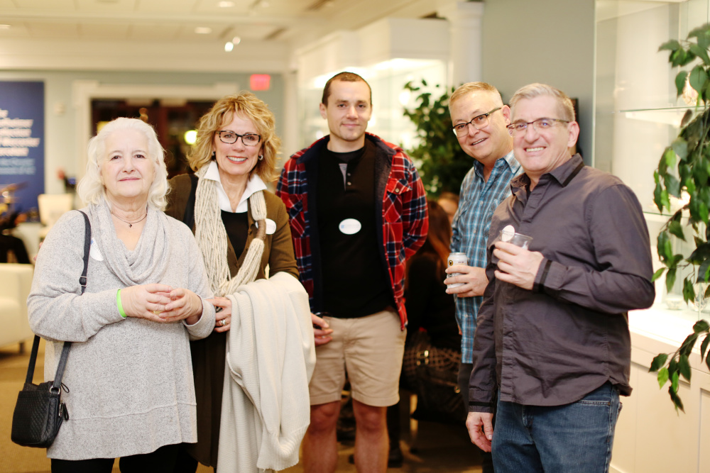 Members in AOL Member's Lounge